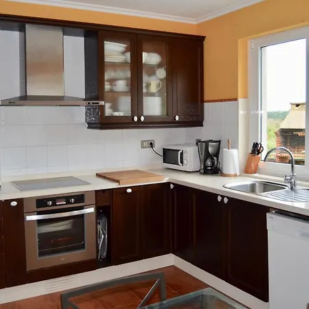Al Lado Del Mar Entre Redes Y El Raso Holiday home
